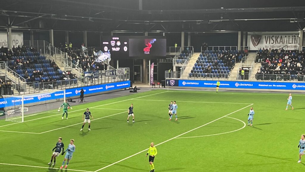 AC Oulu OTC Stadion LED-mainospinnat